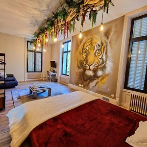 Manoir Des Reves Sauvages Hotel